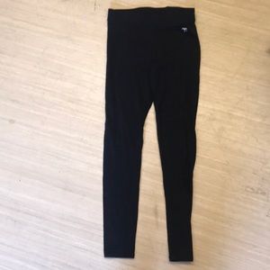 VS Pink Essential Legging Bundle